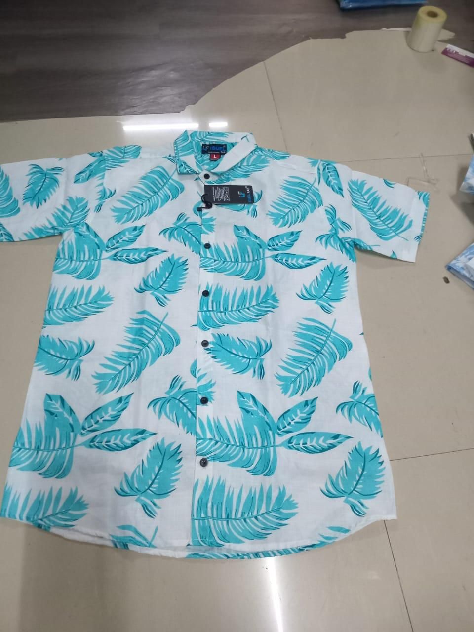 Men's Printed Half Sleeves Spread Collar Casual Shirt White & Light Green