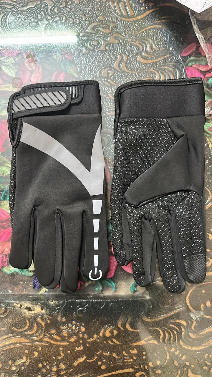 Winter Gloves With Velcro Buckle & Touch Screen Feature