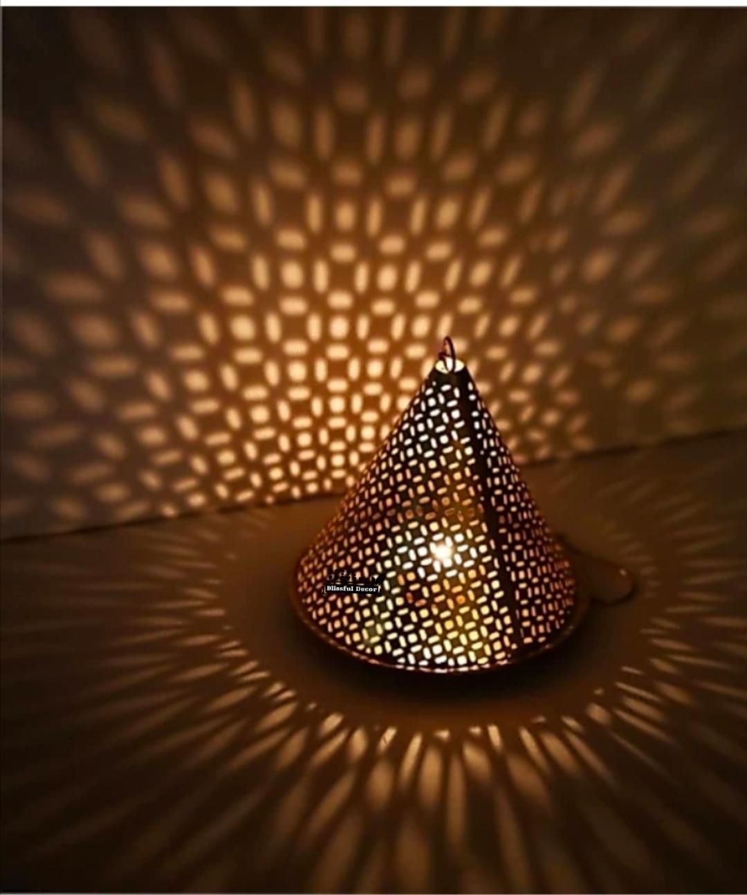 Hanging Cone Tea Light (Pack of 1)